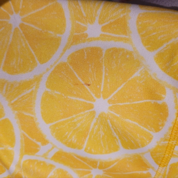 💛 4/$20 | Lemon Leggings - Picture 6 of 8